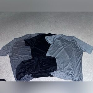 5 size medium men’s workout shirts